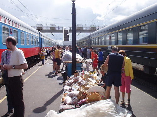 Many sellers on the train platforms