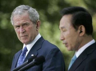 Bush in South Korea, 8.6.08  3
