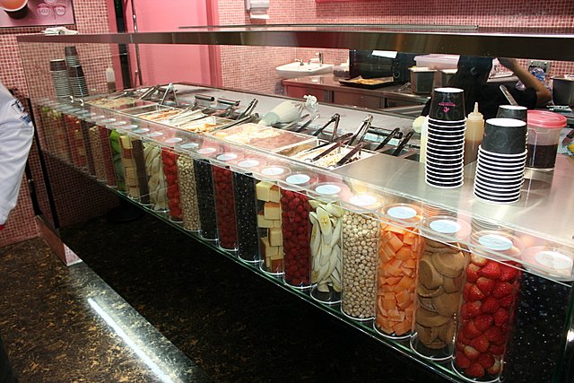 Toppings galore to choose from - fruits, cake, jelly, nuts, macarons, sauces!