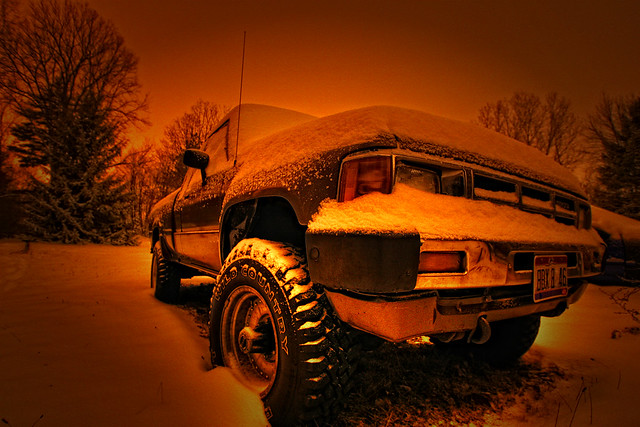 winter orange snow canon rebel long exposure 4x4 pickup toyota 1985 hdr hilux 31s