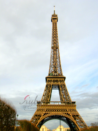 Eiffel tower_02