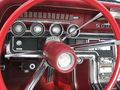 I really love the design of the dashboard inside this 1965 Ford Thunderbird