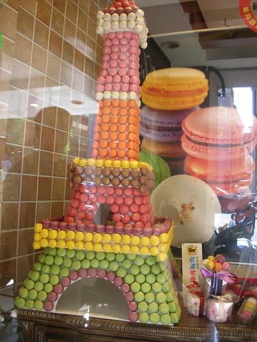 Eiffel Tower of Macaroons by aulait.