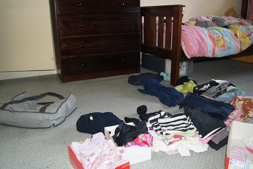 Kids Rooms - Clothes De-cluttering