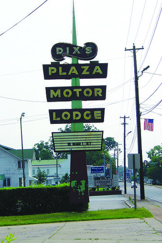 Dix's Plaza Motor Lodge - U.S. 70, Lebanon, Tennessee