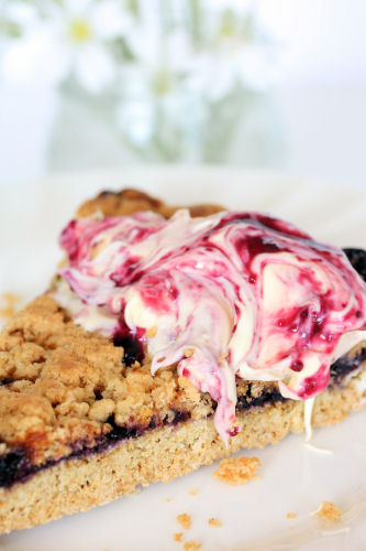 Hjónabandssæla blueberry oat slice/cake  1976 R
