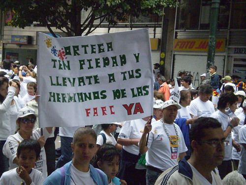 Marcha 20 de julio - Pancarta anti-Daniel Ortega