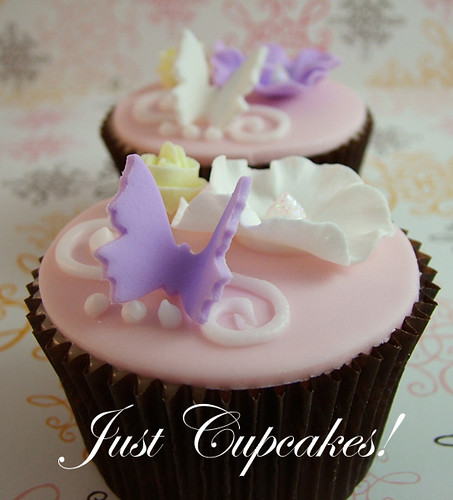 Pretty Cupcakes by Sweet! Cupcakes and Treats (Just Cupcakes!).