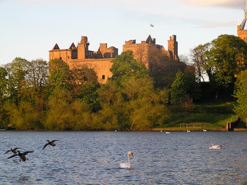 Linlithgow Palace and Loch in late evening
