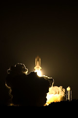 Space Shuttle Endeavour STS-126 Launch