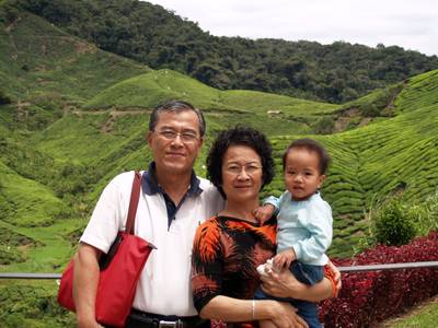 Julian, Grandma and Grandpa at Sungei Palas Boh Plantation