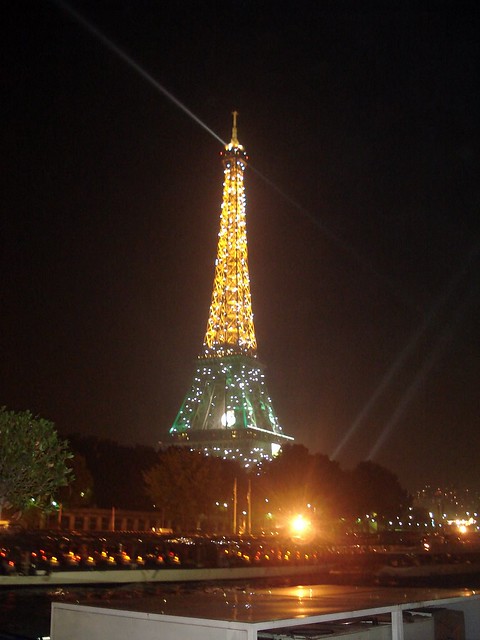 Torre Eiffel a noite