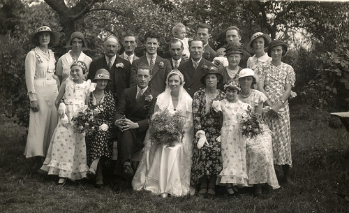 1930s wedding with flowery dresses