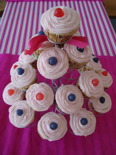 Fancy Nancy cupcakes