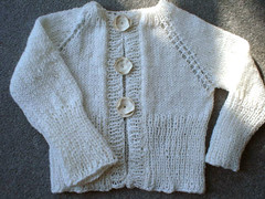 the white cardigan 012a