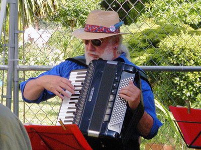 Tivoli accordionist