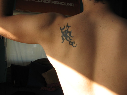 tatuaje de escorpion tribal
