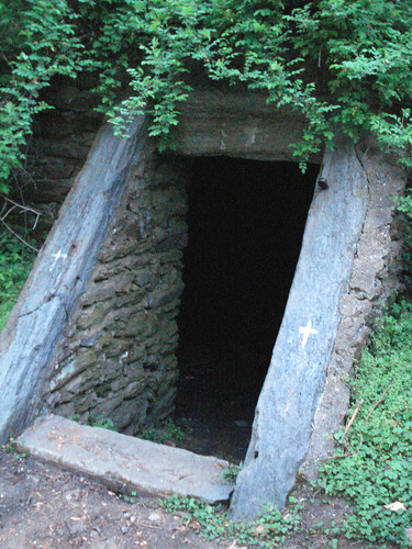 Kelpius Cave