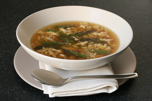 Asparagus Crab Soup (Sup Mang Tay Cua)