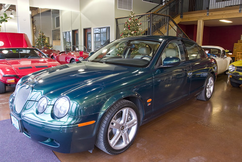 2006 Jaguar S Type R. is a 2006 Jaguar S Type R:
