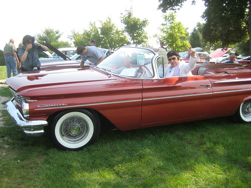 Marilyn and Elvis in the 1960 Pontiac Catalina
