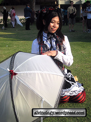gothic lolita with umbrella