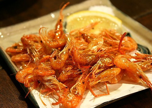 Fried river shrimp with salt