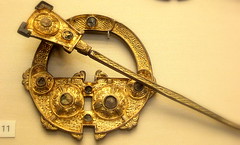 The great 'Londesbrough' brooch 8c