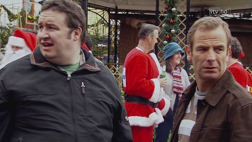 Clash of the Santas (21st December 2008) [HD 720p (x264)] preview 1
