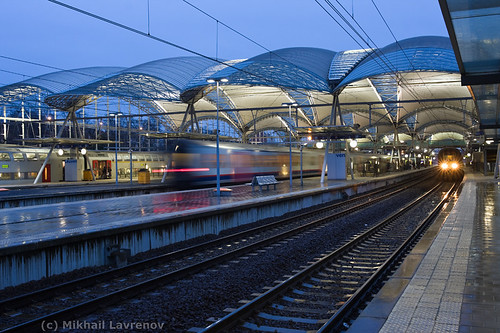 Leuven railway station in the rain
