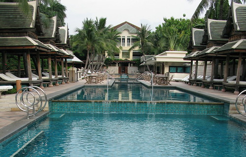 Bangkok - Peninsula Hotel Pool