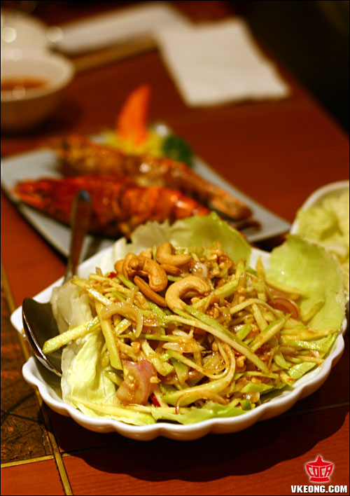 thai mango salad