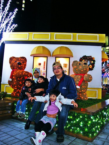 Family pic at tower lights
