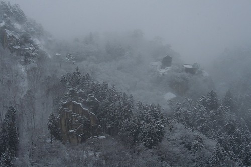 Yamadera in snowfall
