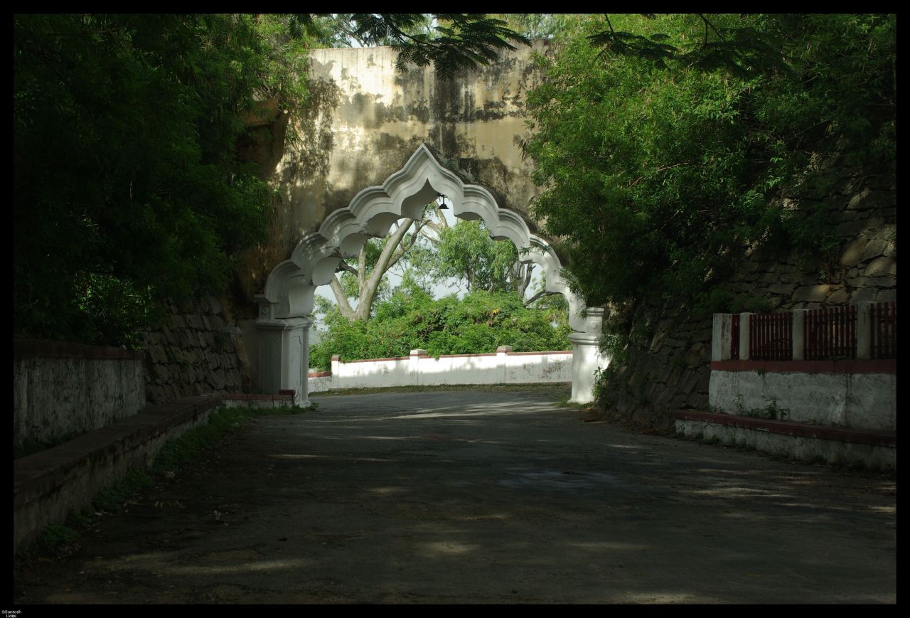 Entrance to Nandi