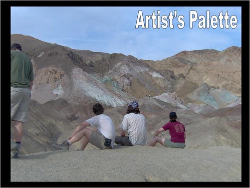 Minor copper mineralization in these hills has caused the distinct coloration of Artists Palette.