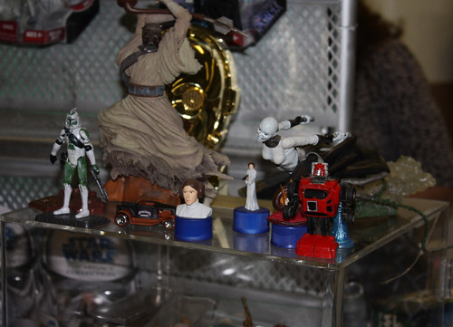 Toy Show: Poor Cliffjumper. Alone amongst Star Wars crap.