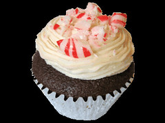 Candy Cane Cupcake, photo c/o Wish-Cake