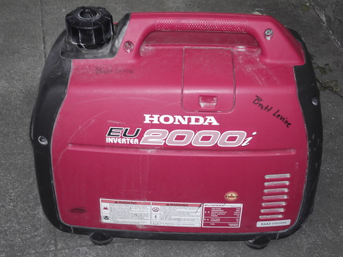 Honda EU2000 2000 watt superquiet 