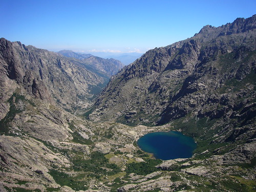 19 Lago Melu y Valle Restonica desde cima Punta alle Porta