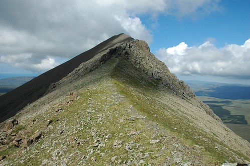 Narrow crest up to Sgurr Thuilm