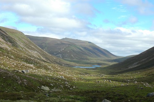 Lairig an Laoigh leading to Bynack More