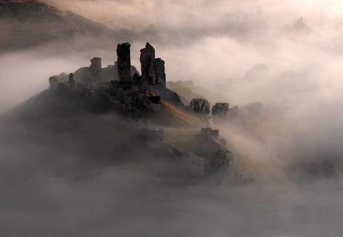 フリー写真素材|建築・建造物|遺跡|霧・霞|イギリス|イングランド|