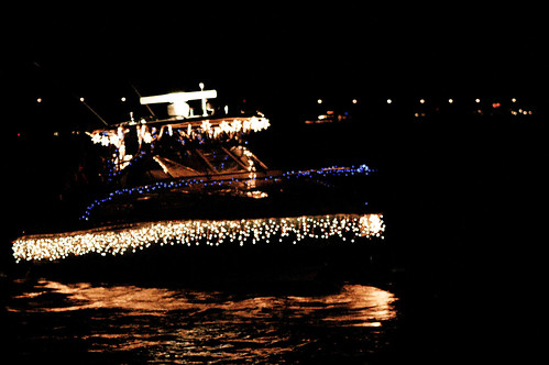 boat christmas parade 29  