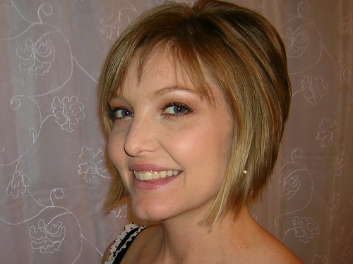 Labels: blonde hairstyles, Bob Hairstyles, Hairstyles With Bangs, 
