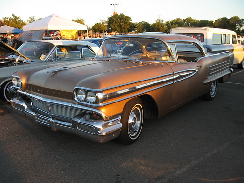 1958 Oldsmobile (by Brain Toad Photography)