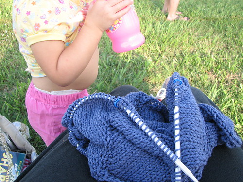 knitting + toddler belly