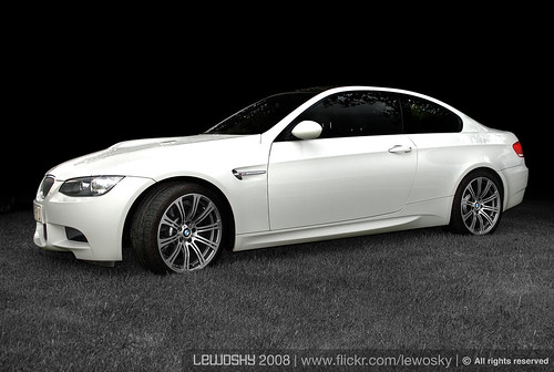 Bmw M3 Coupe White. BMW M3 E92 coupé