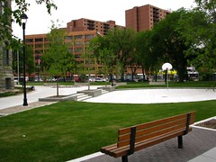 University of Winnipeg, Grounds