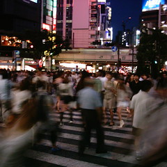 【写真】ミニデジで撮影した渋谷駅前交差点